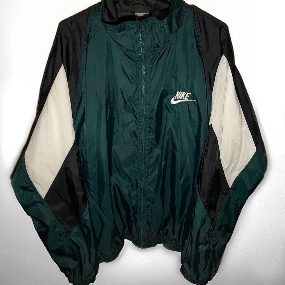 Vintage Nike Windbreaker!!